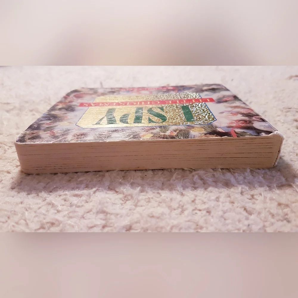 2006 I Spy Little Christmas Book - Picture 9 of 16